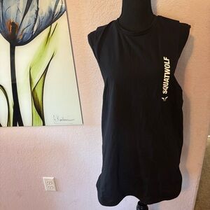 men’s tank top shirt size medium